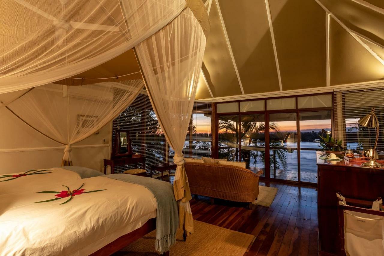 The River Club Livingstone Room photo